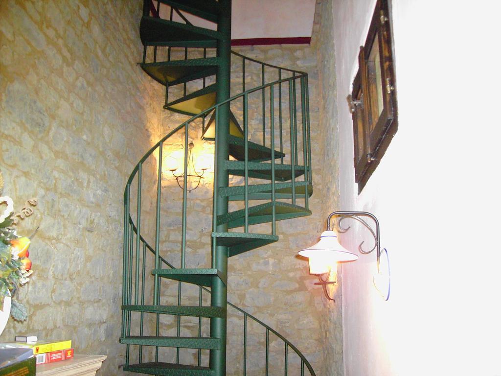 Molino Di Bombi Villa Castellina in Chianti Rum bild